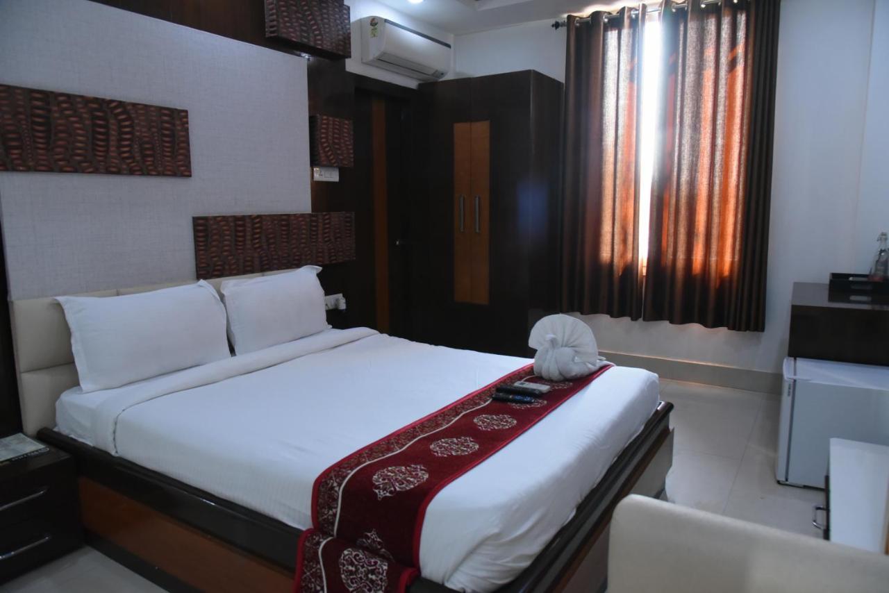 Hotel Vitthal International, Prayagraj Аллахабад Экстерьер фото