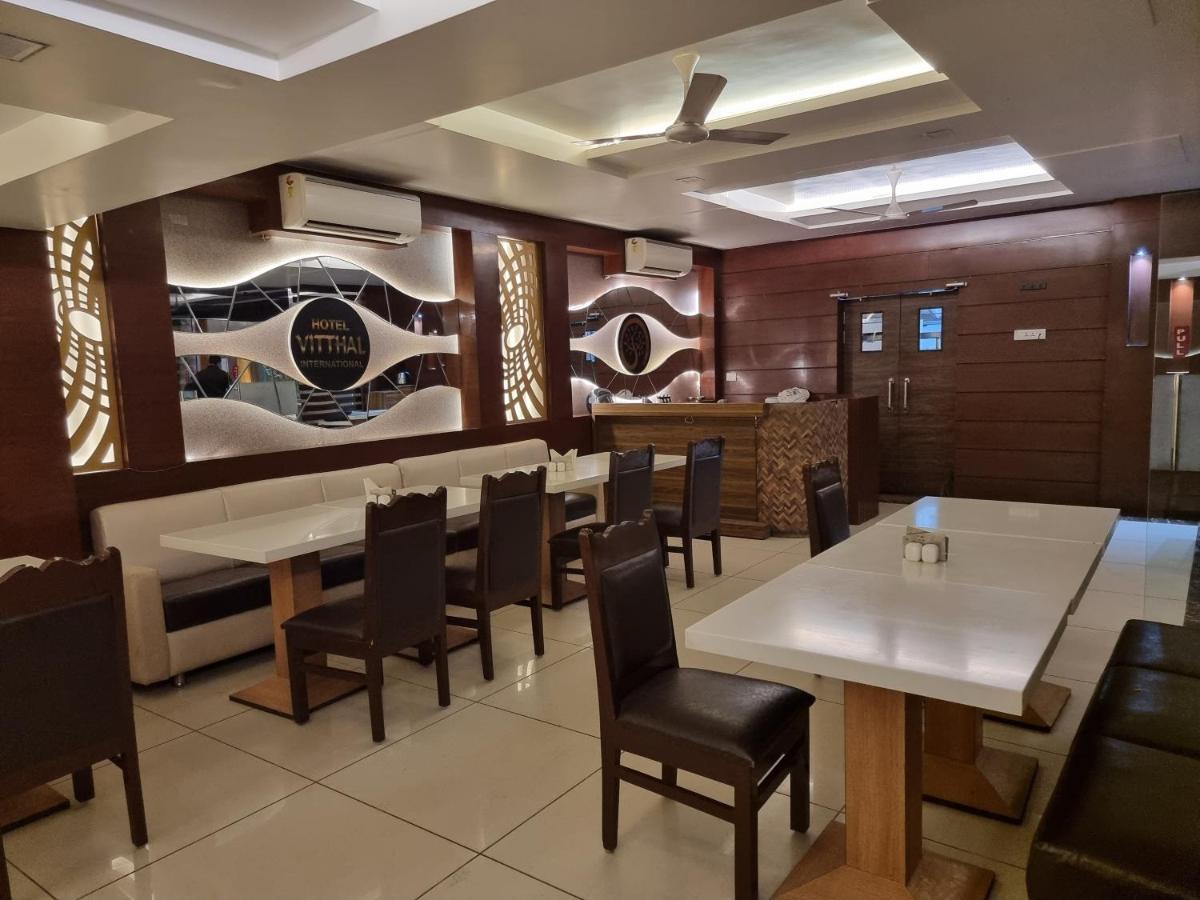 Hotel Vitthal International, Prayagraj Аллахабад Экстерьер фото