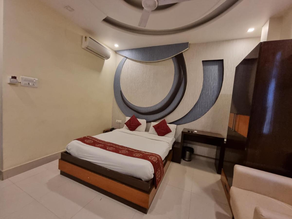 Hotel Vitthal International, Prayagraj Аллахабад Экстерьер фото
