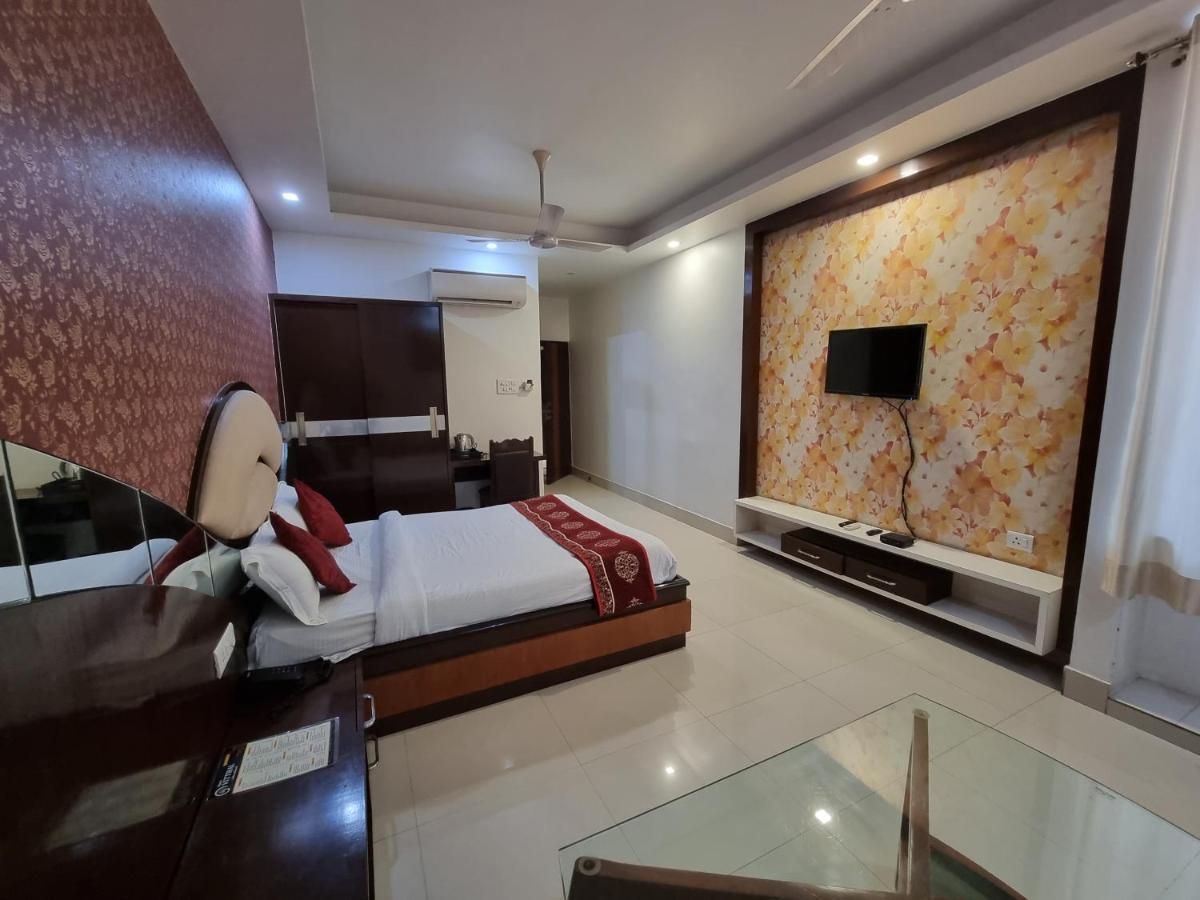 Hotel Vitthal International, Prayagraj Аллахабад Экстерьер фото